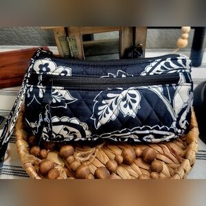 Vera Bradley wristlet NWOT